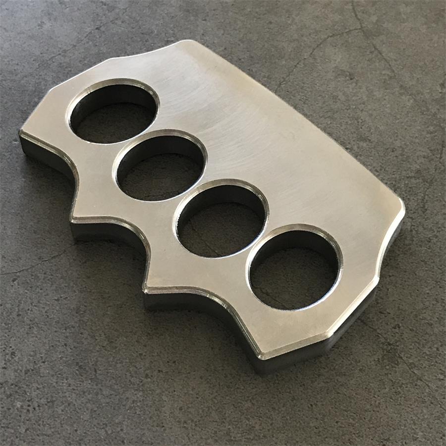 Herramienta de bolsillo multiusos EDC con forma de hierba para exteriores