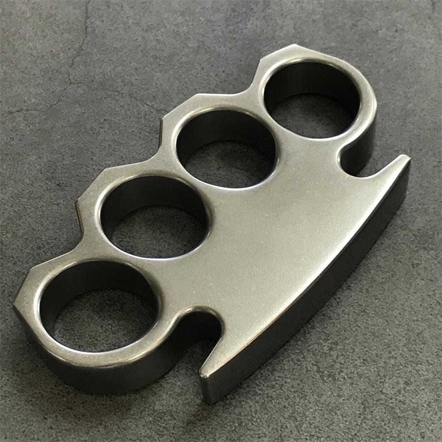 Attrezzo da Esterno in Acciaio Stonewashed THE KING