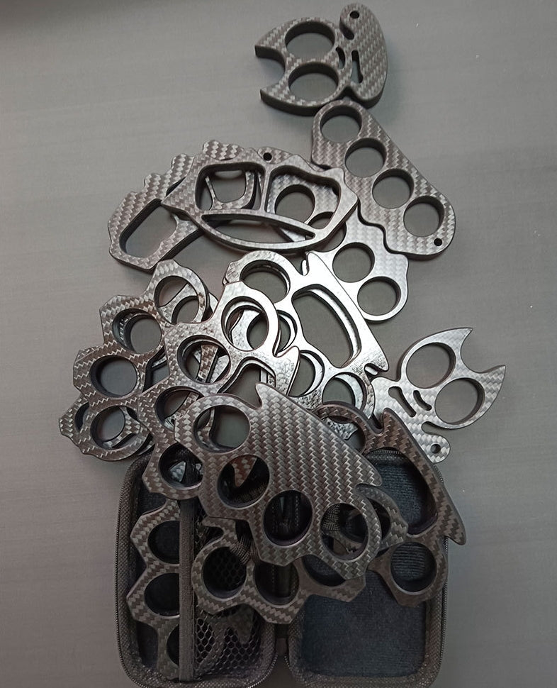 Strumenti multi-stile in fibra di carbonio per EDC e outdoor