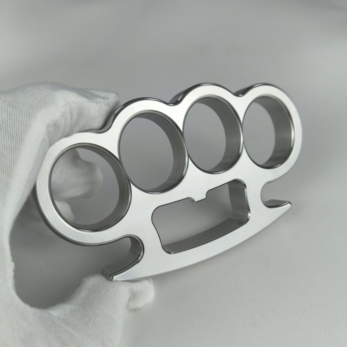 Apribottiglie Classico in Acciaio Utensile EDC da Esterno