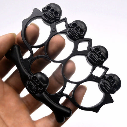Five Skulls Shape Style Outdoor Pocket  EDC Tool