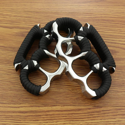 Paksunnettu teräksinen EDC-pullonavaaja paracord-narulla