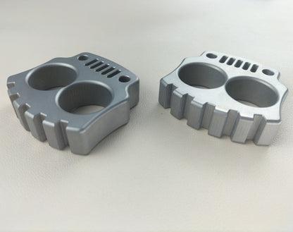 Mini utensile EDC multifunzione rinforzato per due dita