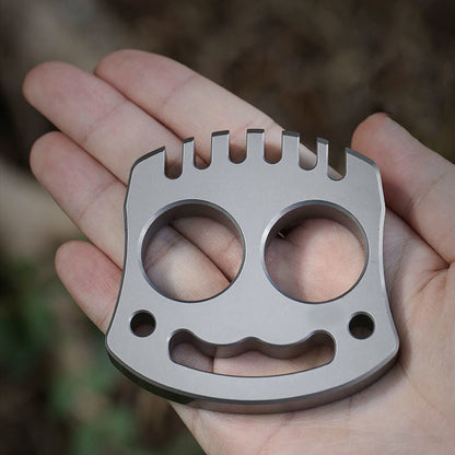 Herramienta EDC de acero multiusos con calavera sonriente y sonrojada