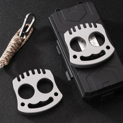 Herramienta EDC de acero multiusos con calavera sonriente y sonrojada