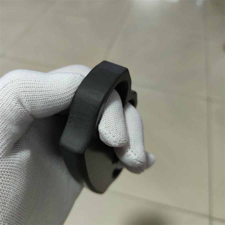 Utensile da esterno classico ispessito in fibra di carbonio