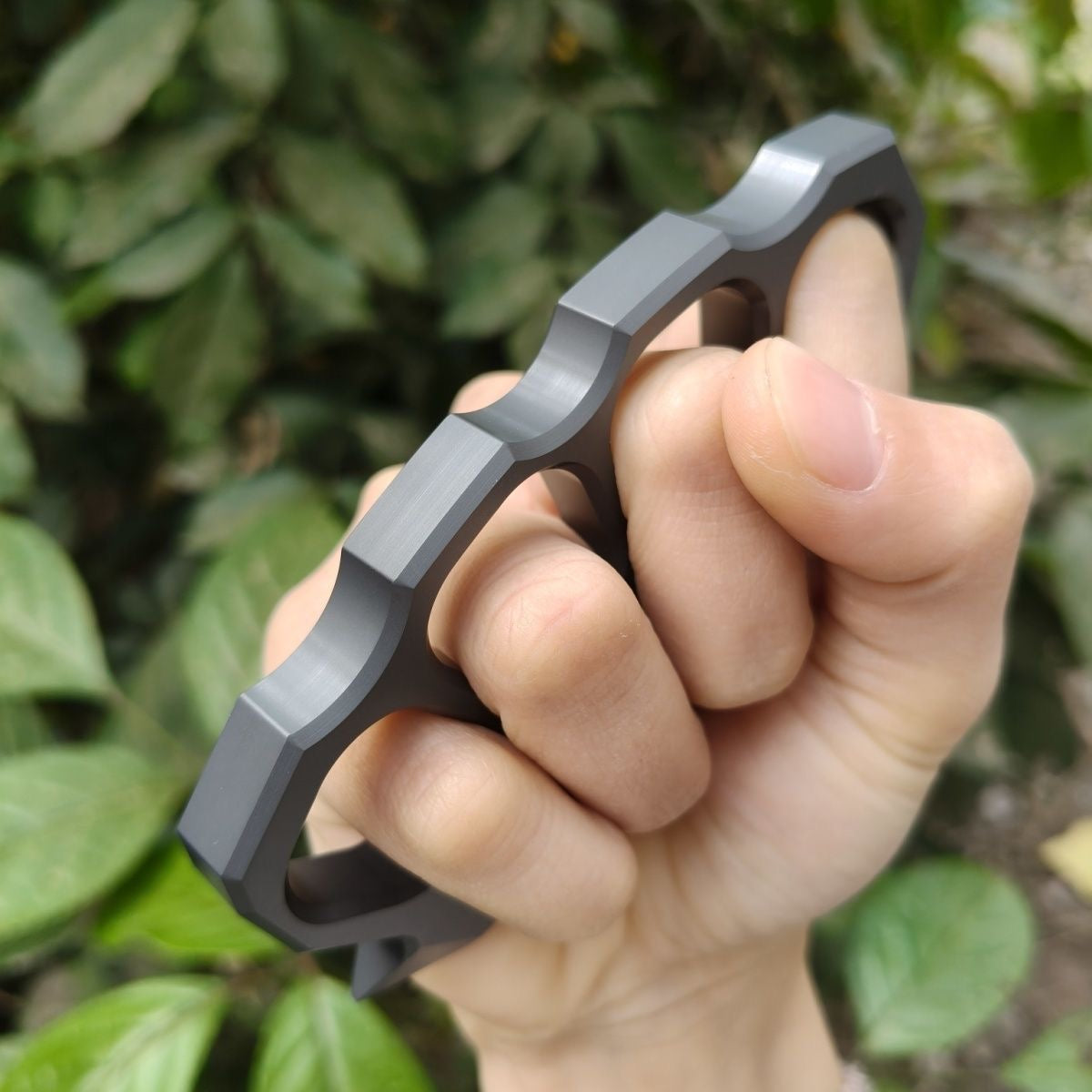 One-piece CNC Machined Outdoor EDC Tool
