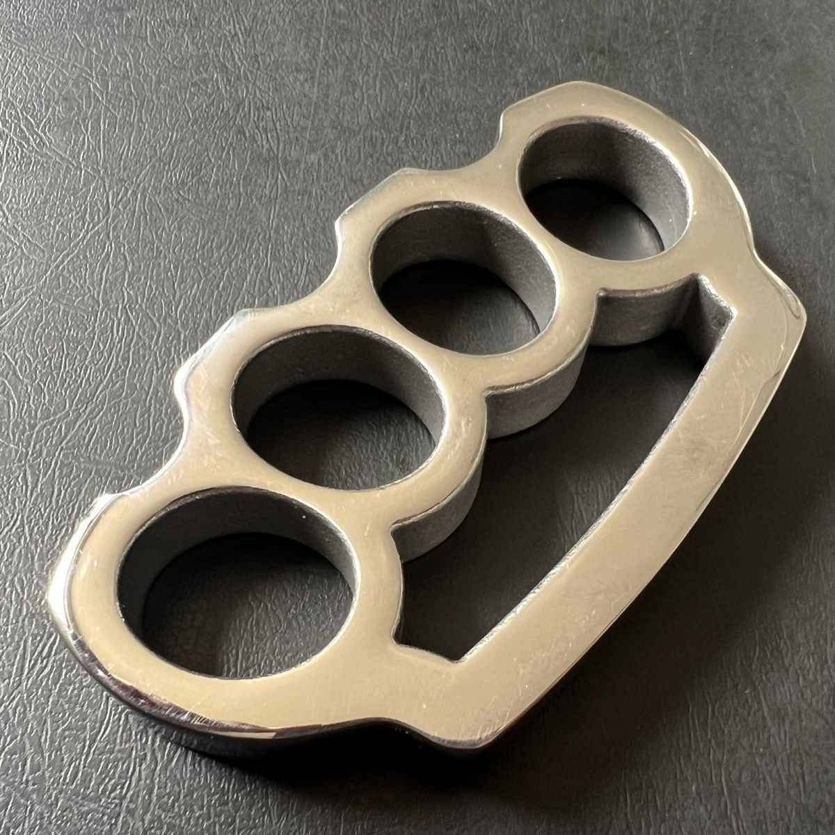 Utensile classico da esterno con o senza cordino in paracord