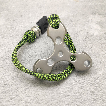 Utensile EDC a collana in titanio