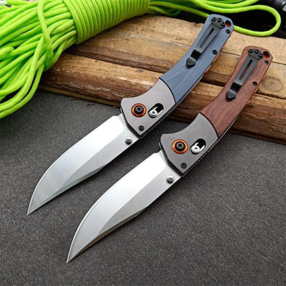 BM15080 Herramienta plegable para exteriores con mango G10 y mango de sándalo
