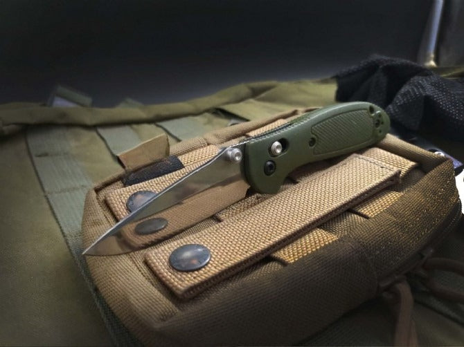 BM556 Nylon Fiberglass Plastic Handle Outdoor Folding Tool