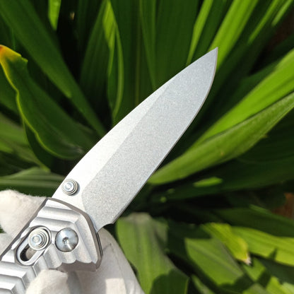 BM781 Herramienta plegable para exteriores de acero D2 texturizado plateado