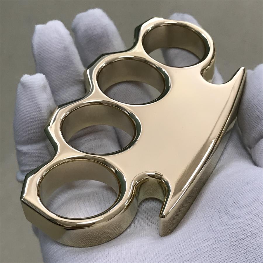Utensile da esterno classico in ottone lucidato a specchio con foro grande