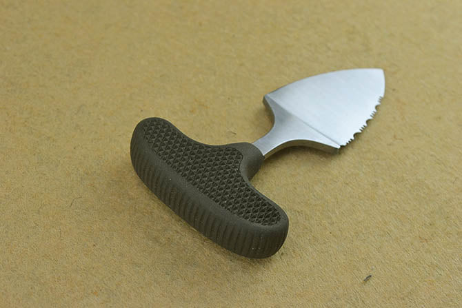 Utensile multiuso in gomma con manico 440 per levigatura per esterni