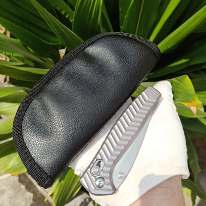 BM781 Herramienta plegable para exteriores de acero D2 texturizado plateado