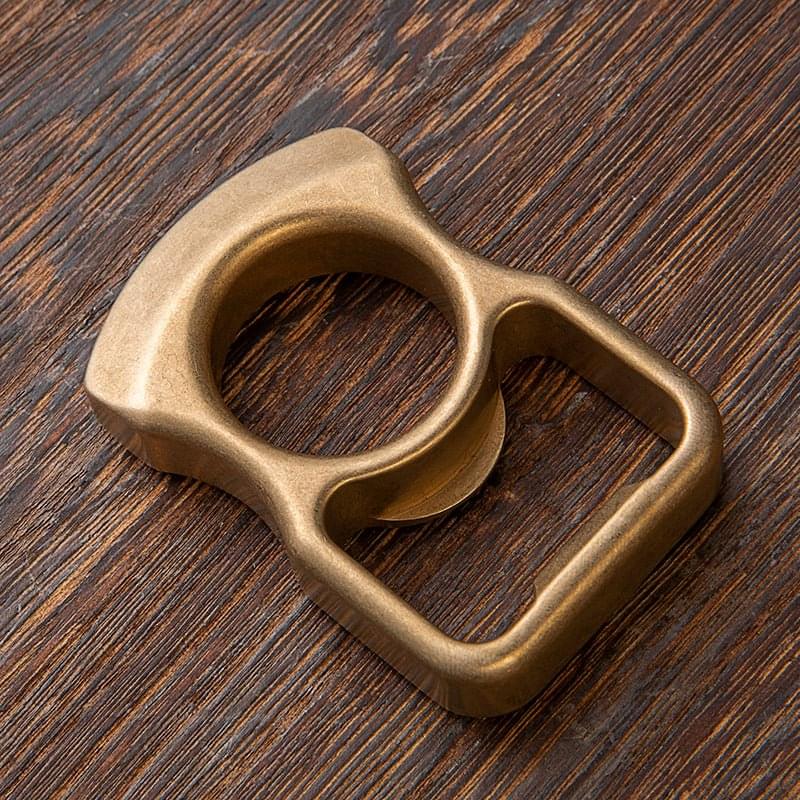 Abridor de botellas Knuck de latón lavado a la piedra 2023 