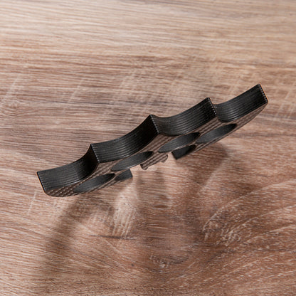 Carbon Fiber Bat Man -messinkinen nyrkkirauta