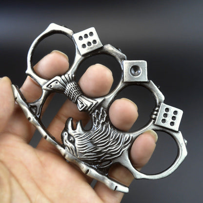 Utensile da esterno creativo a forma di aquila