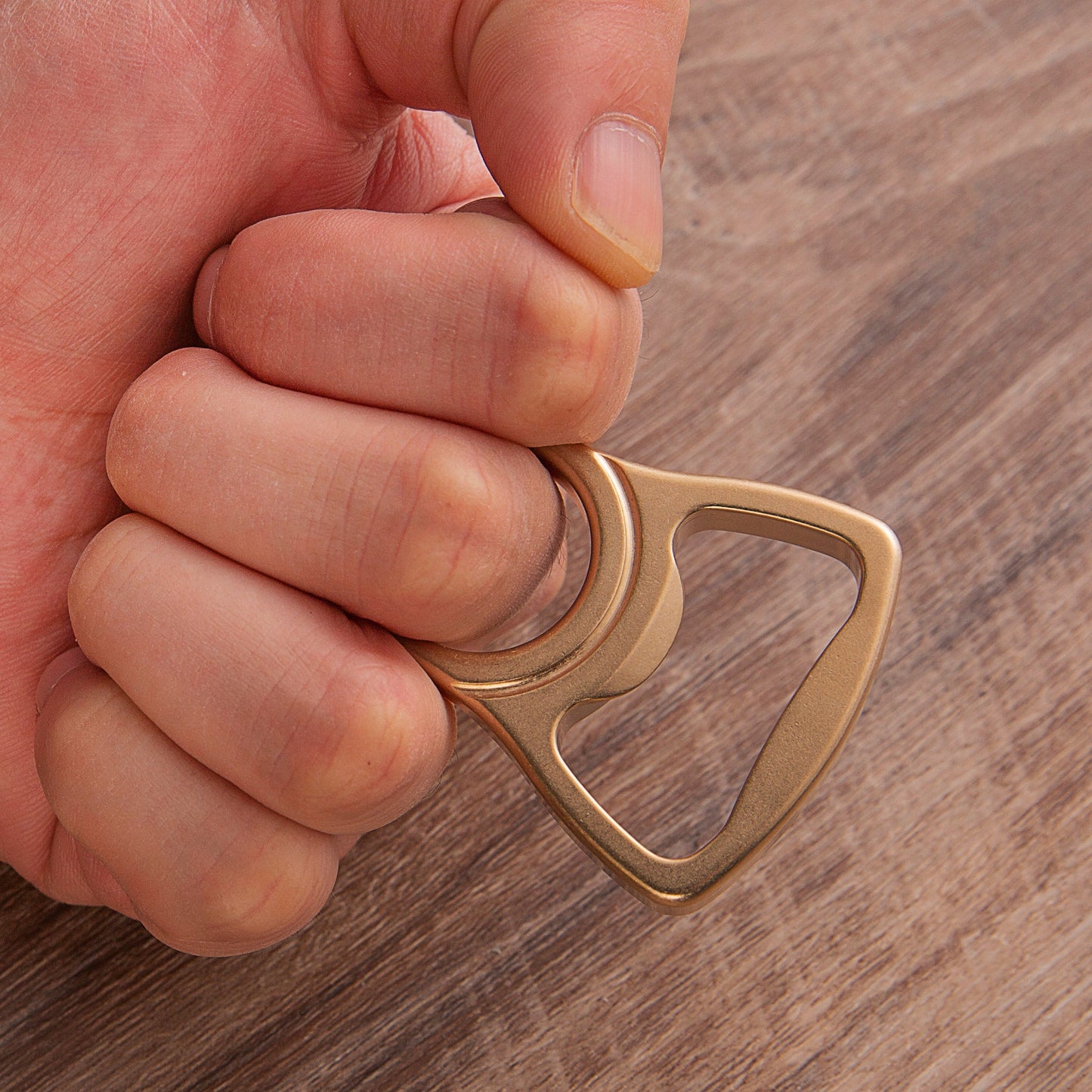 Apribottiglie Thor Full Brass 2025 con anello singolo in ottone 