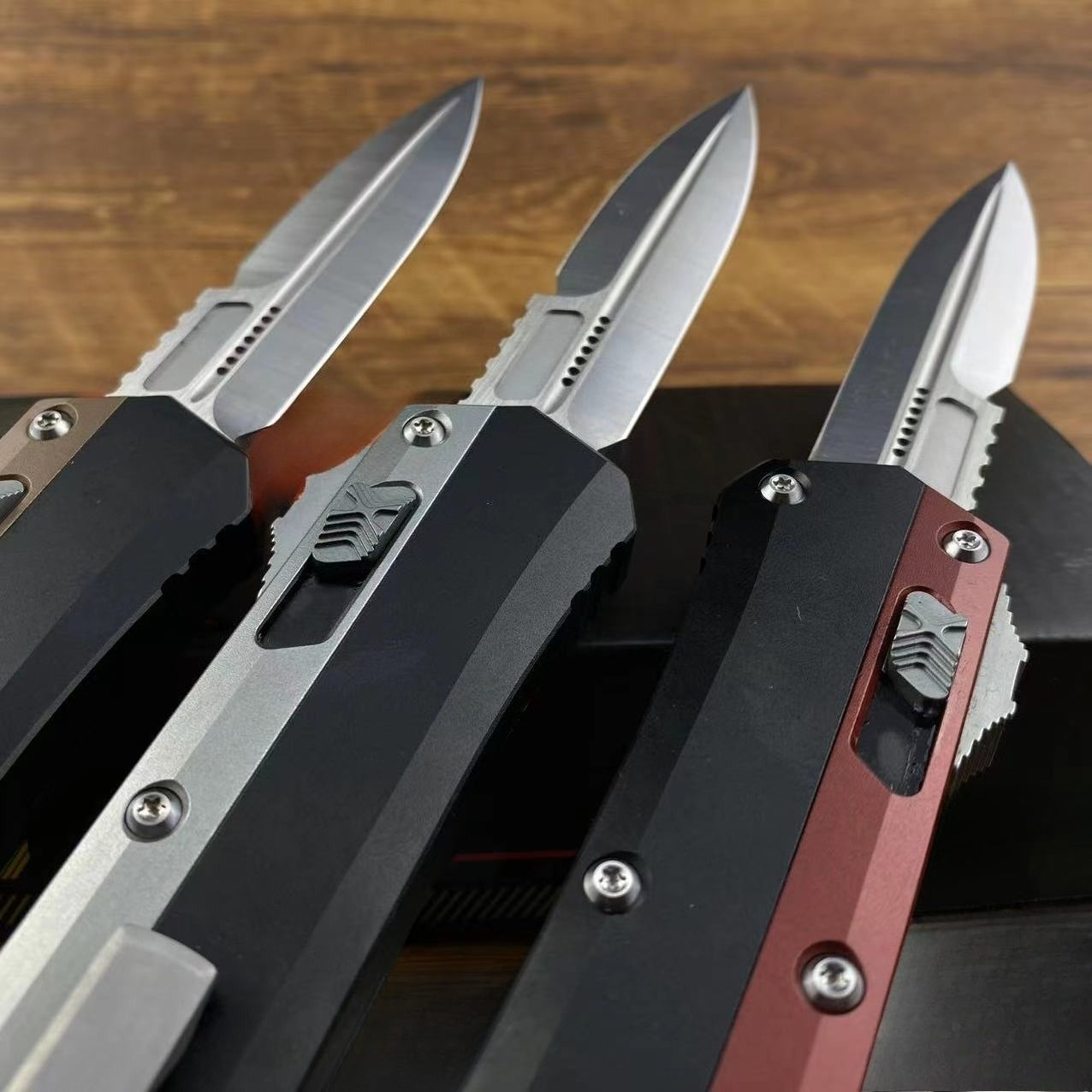 Aluminum Alloy Tricolor D2 58-60HRC Outdoor Portable Tool