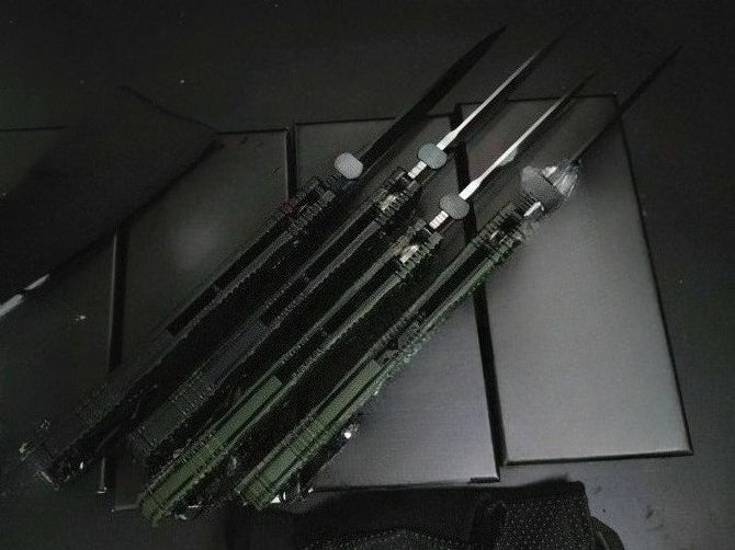 BM391 D2 Steel Nylon Fiberglass Plastic Handle Folding Outdoor Tool