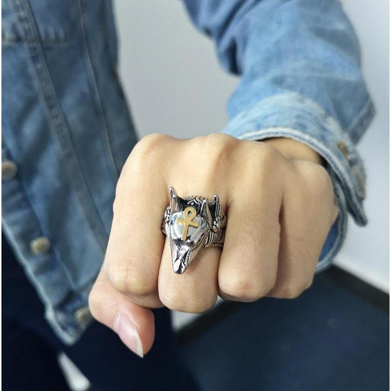 Anillo de autodefensa de acero inoxidable Anubis