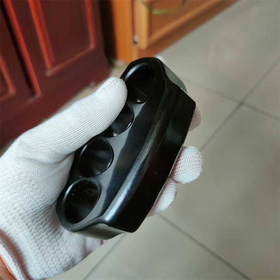 Utensile da esterno classico in bachelite ispessita lucidato a mano