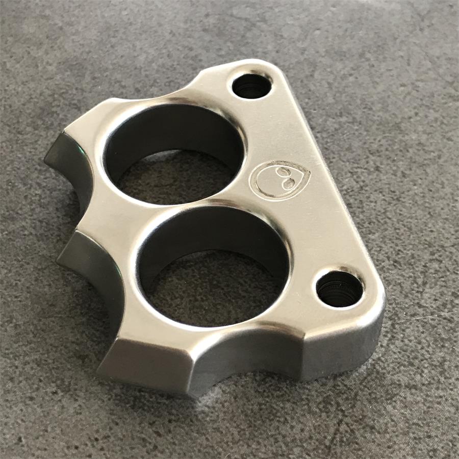 Herramienta exterior mini portátil Alien de acero 316