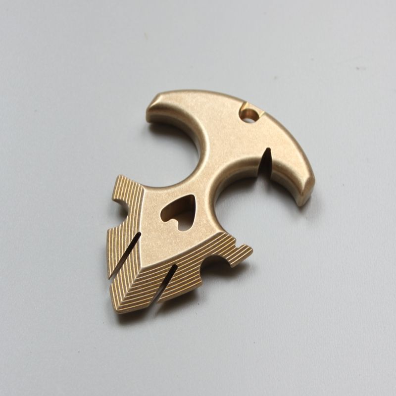 Decorazione Esterna in Ottone EDC Portachiavi Portatile Pendente per Zaino Attrezzo