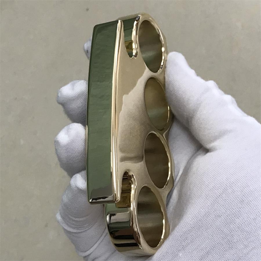 Utensile da esterno classico in ottone lucidato a specchio con foro grande
