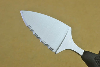Rubber handle 440 sanding surface outdoor EDC tool
