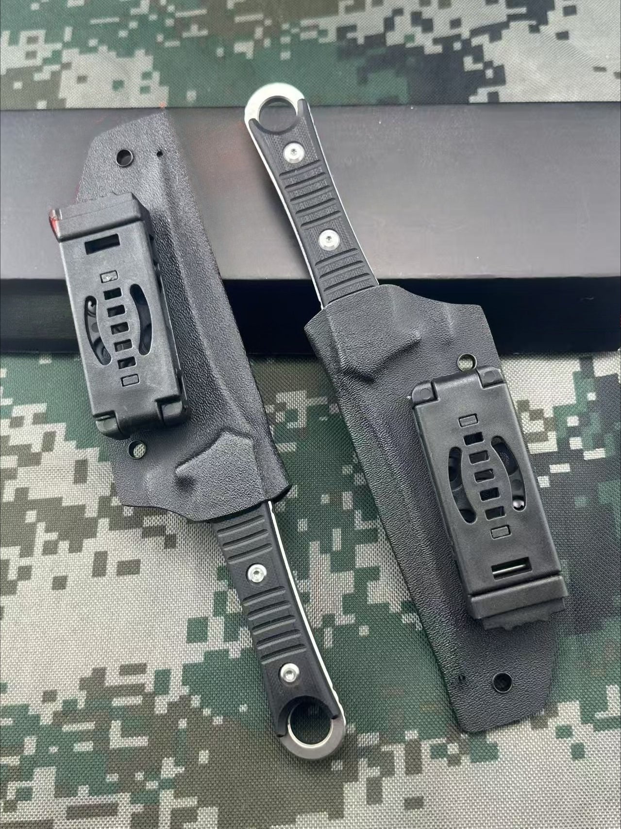 SBK D2 Steel Stonewashed Surface Outdoor Tool