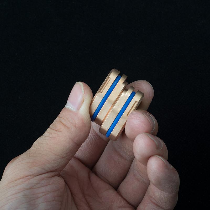 Self Defense Weapons Brass Knuckles - Tacsafeworld EDC Gadgets